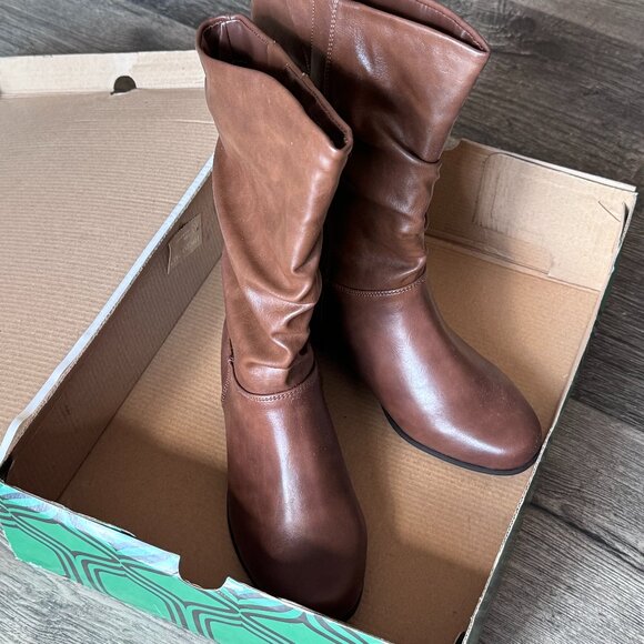 East Fifth Junction Cognac Boots - Size 6M - Brand New - Picture 10 of 10
